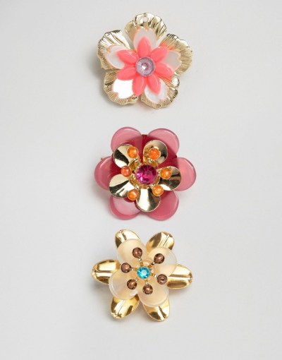 new look brooch pack
