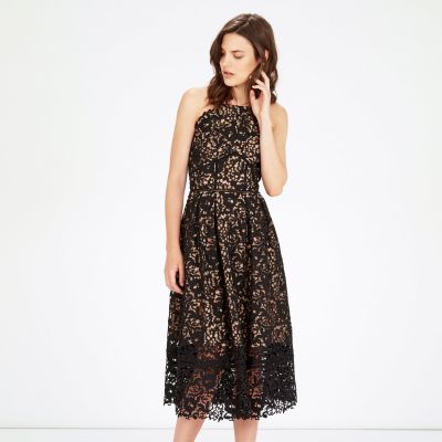 warehouse_02711777_2